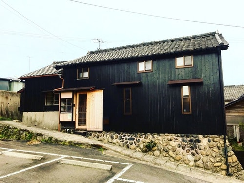 【休館中：２０２４年２月末まで】ゲストハウス忍茶　＾
