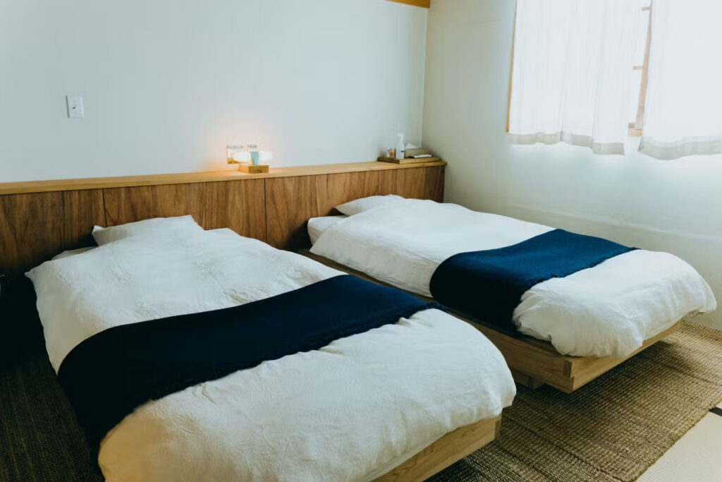 ＳＡＲＵＹＡ　Ｈｏｓｔｅｌ　＾
