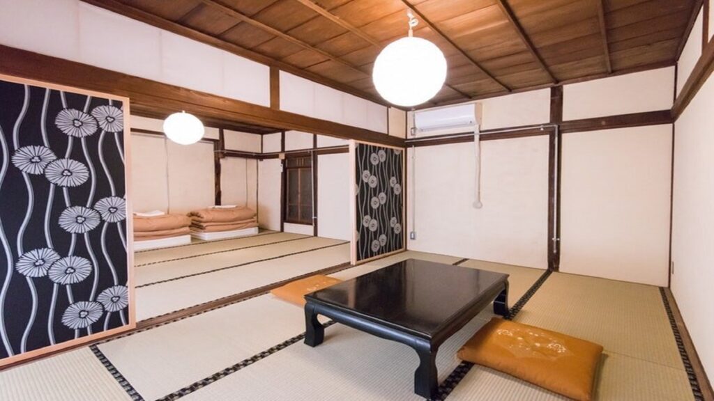 元呉服店をリノベした古民家／善光寺から徒歩五分ほど　＾