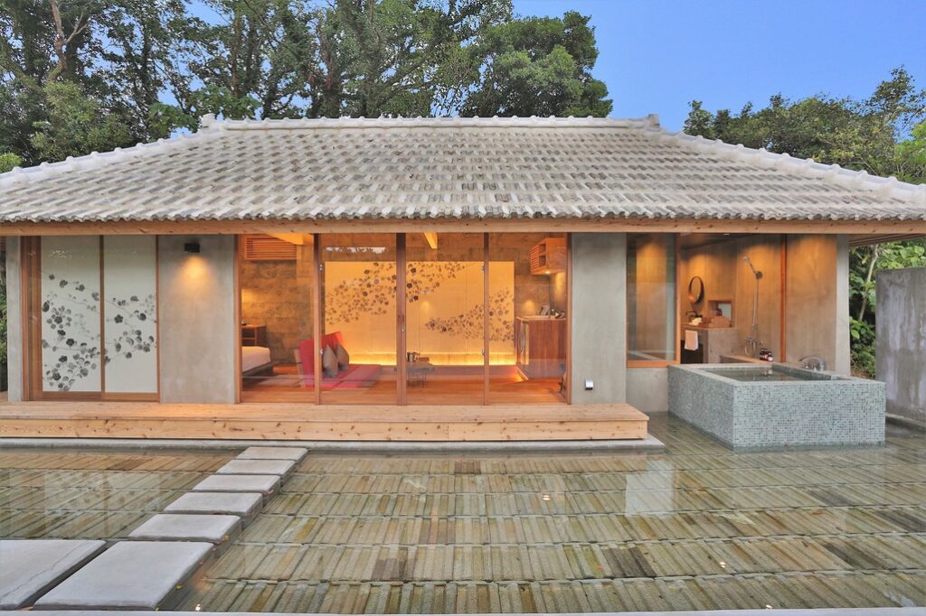 翡翠巣　ＫＡＷＡＳＥＭＩＮＯＳＵ（ＭＵＫＡＫＡ　ＶＩＬＬＡ）