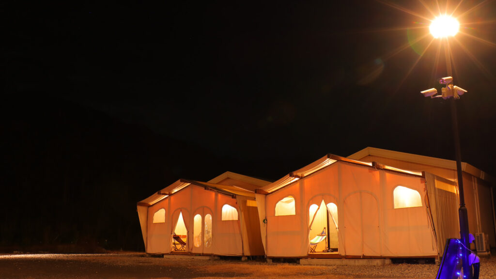 ＳＬＯＴＨ　ＧＬＡＭＰＩＮＧ＜対馬＞