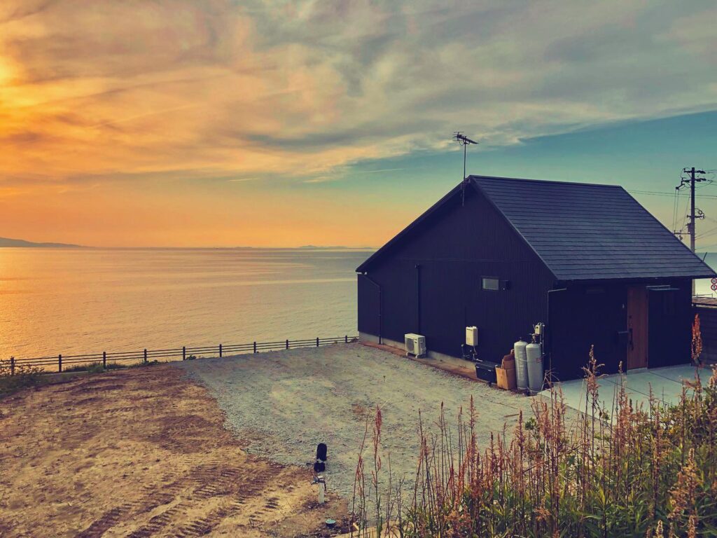 ＡＷＡＪＩ　ＯＣＥＡＮ　ＢＡＳＥ　ＷＥＳＴ　ＣＯＡＳＴ＜淡路島＞