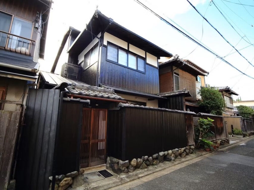 まち結い民泊　Ｋａｍｏｎ　Ｉｎｎ　稲荷　＾