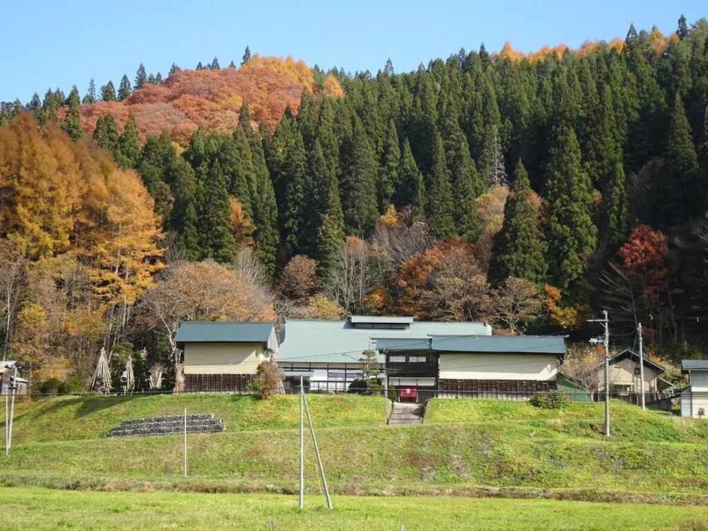 古民家リゾート廿四代　＾