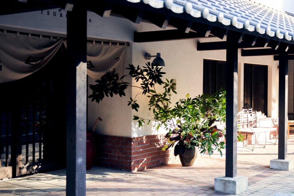 湯の鶴迎賓館　鶴の屋