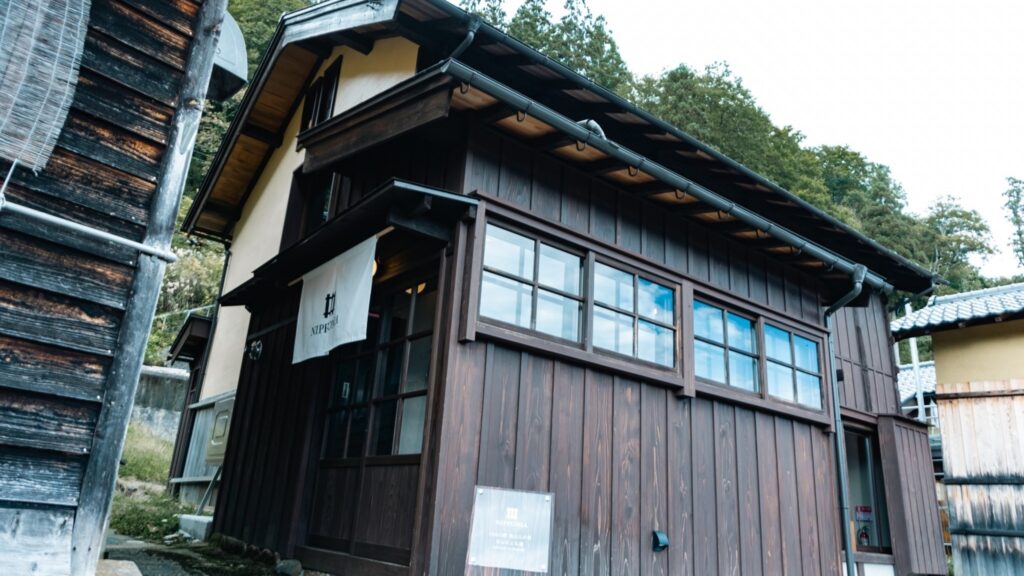 ＮＩＰＰＯＮＩＡ　白山白峰　奥山人の里　せんにょも棟