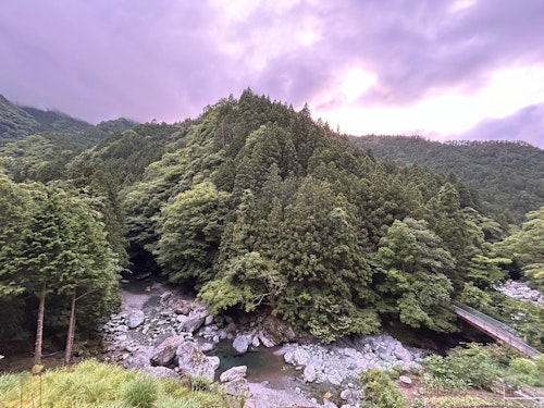 霊峰剣山にいちばん近い農家民泊　心と身体をリセットする宿　風空縁紡～かくえんぼ～　＾