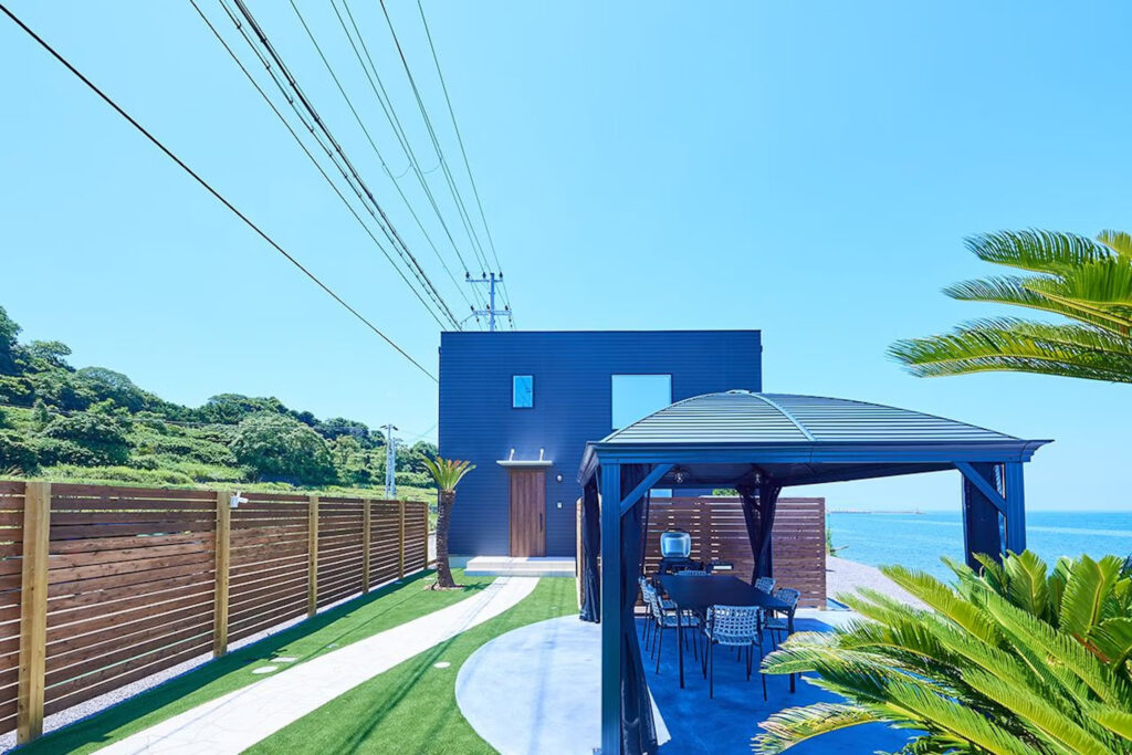 ＭＡＲＩＮＥ　ＢＡＳＥ　ＡＷＡＪＩ＜淡路島＞
