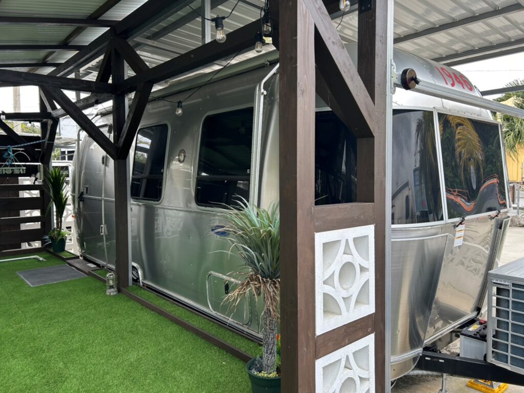 ＡＩＲ　ＳＴＲＥＡＭ　ＨＯＵＳＥ　天底