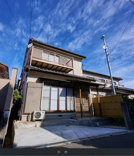 磐田駅徒歩４分・昭和モダンの一棟貸切宿　いやしろ庵　　＾