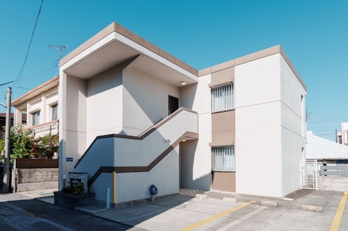 【無料レンタカー・駐車場付き】Ｓｕｎｓｔｏｎｅ　Ｒｅｓｉｄｅｎｃｅ　２Ｆ｜貸切１ＬＤＫ｜観光に便　＾