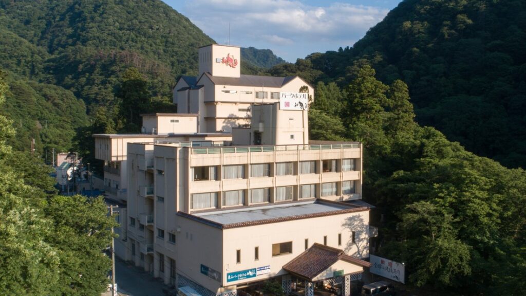 東山温泉　東山パークホテル新風月（伊東園ホテルズ）