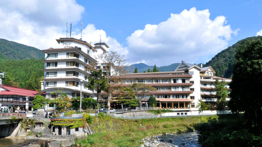 四万温泉　四万グランドホテル