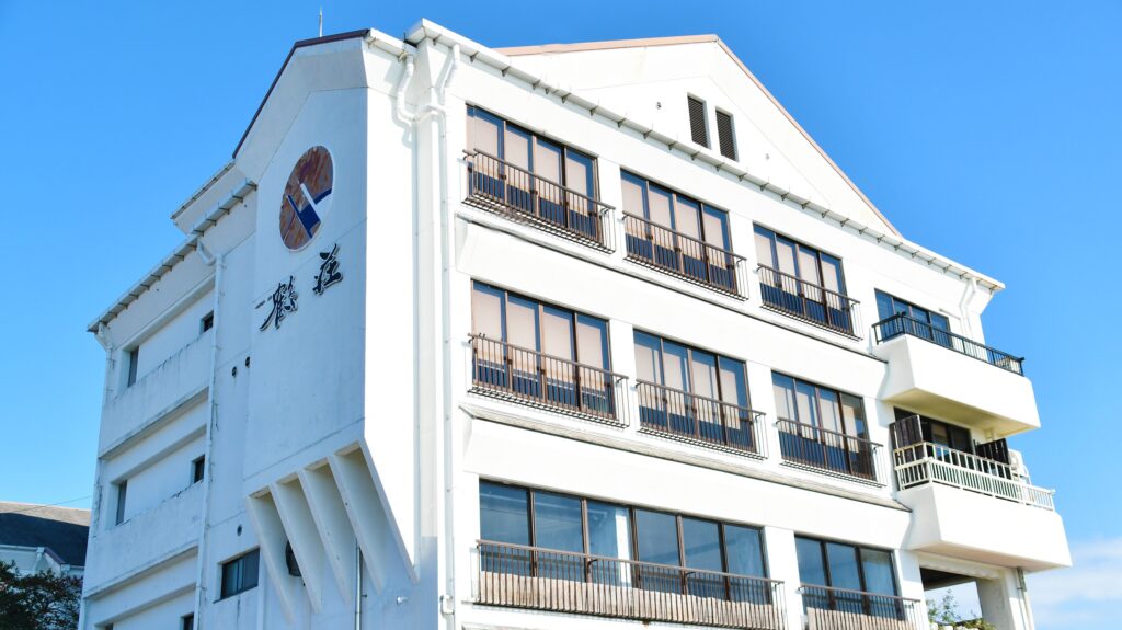 竹崎かにと日本酒の宿　鶴荘