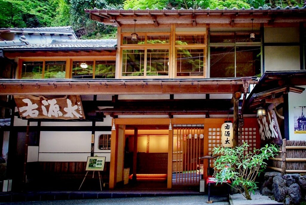 料理旅館　右源太